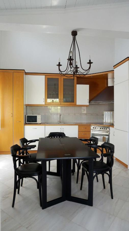 Villa Karras Vrasná Exteriér fotografie