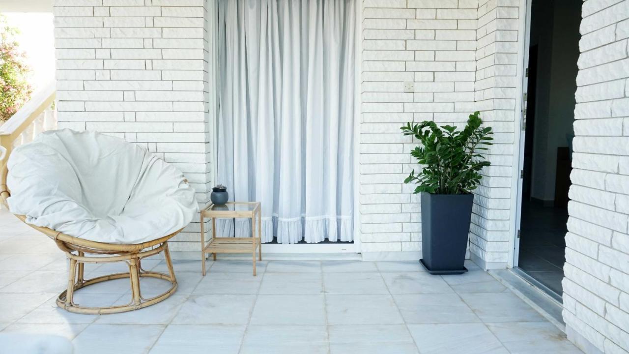 Villa Karras Vrasná Exteriér fotografie