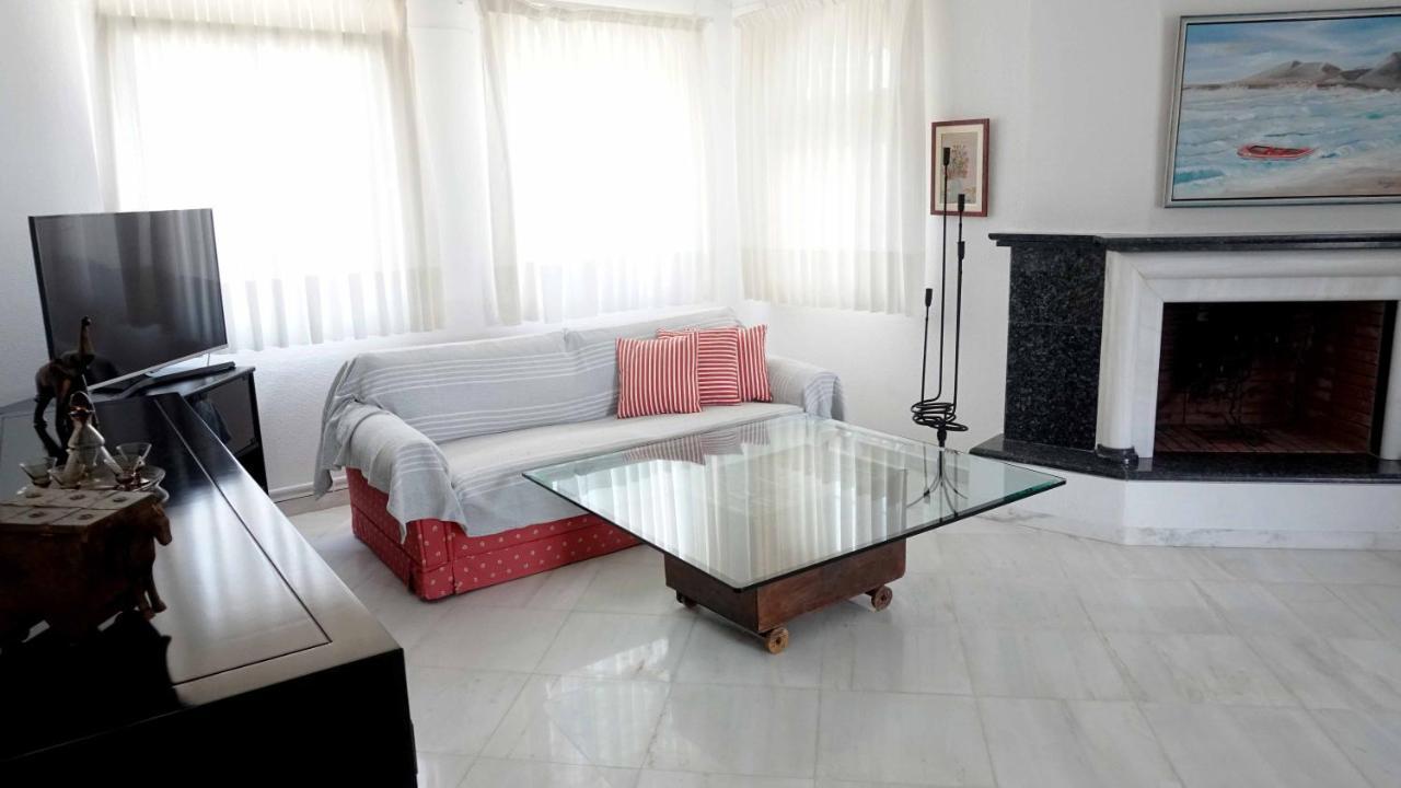Villa Karras Vrasná Exteriér fotografie